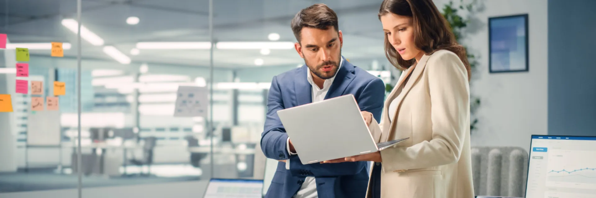 Cabecera. Máster en Dirección Comercial y Ventas 3