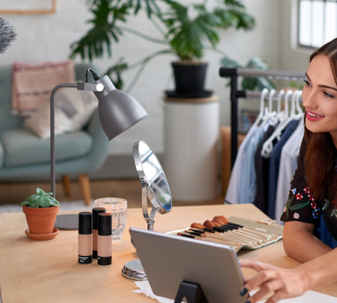 Cabecera Máster en Moda y Belleza