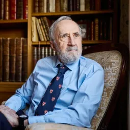 Profesor del Máster en Análisis Económico del Derecho