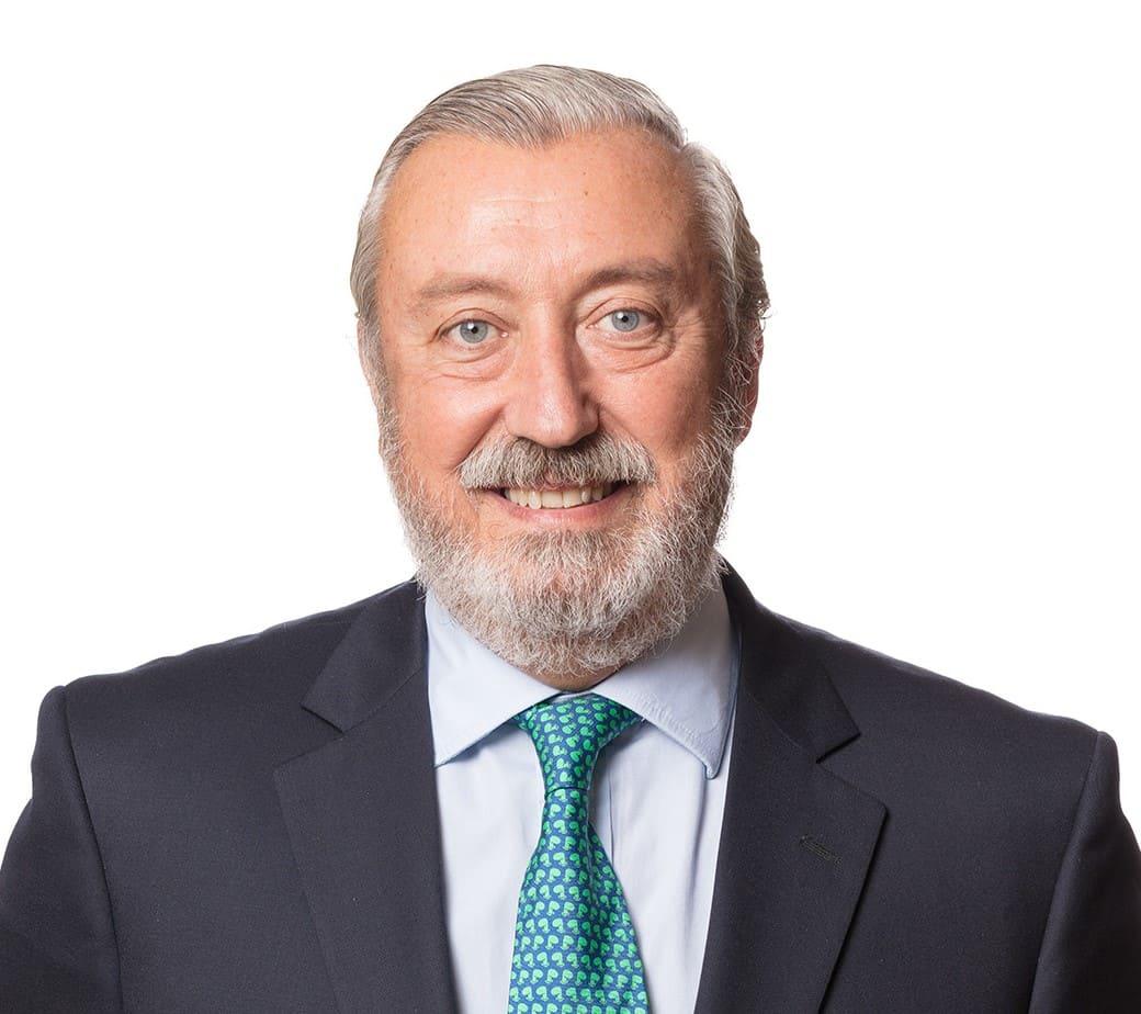 Profesor del Máster en Análisis Económico del Derecho