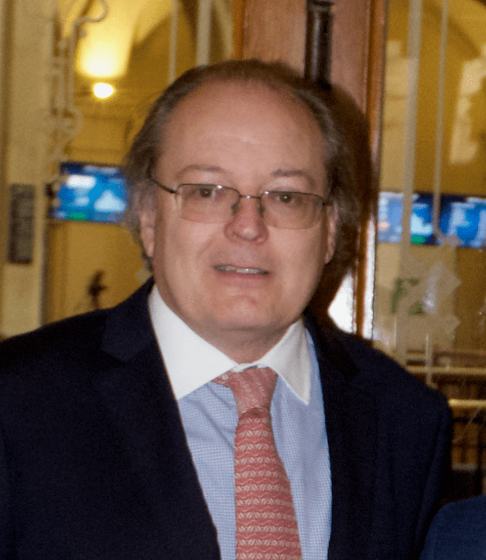Profesor del Máster en Análisis Económico del Derecho