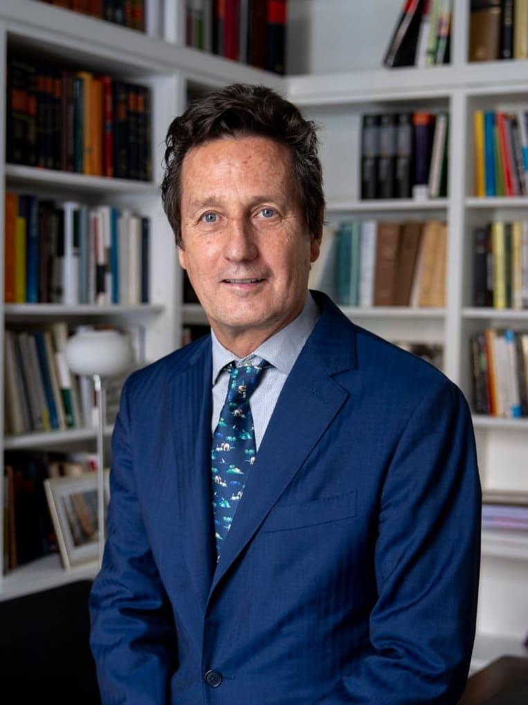Profesor del Máster en Análisis Económico del Derecho