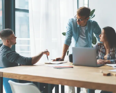 Evento From Amateur to Pro: The Nomade Vans Case Study - A 360° Marketing Framework