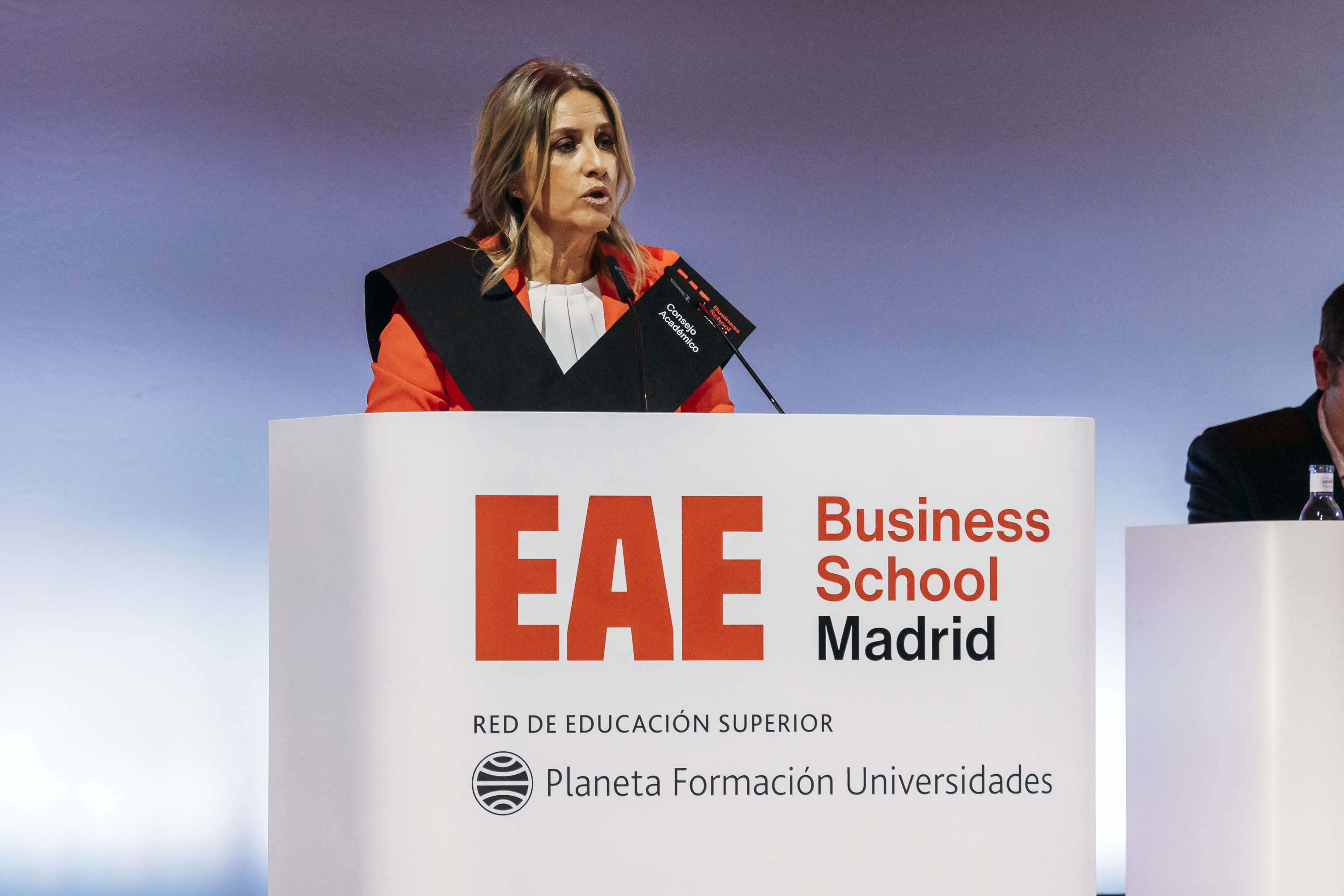 2. Graduación