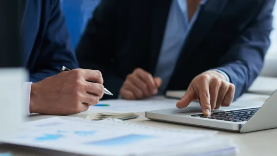 Finantial advisor
