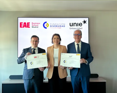 Firma UNIE, Fundación Diversidad y EAE Madrid